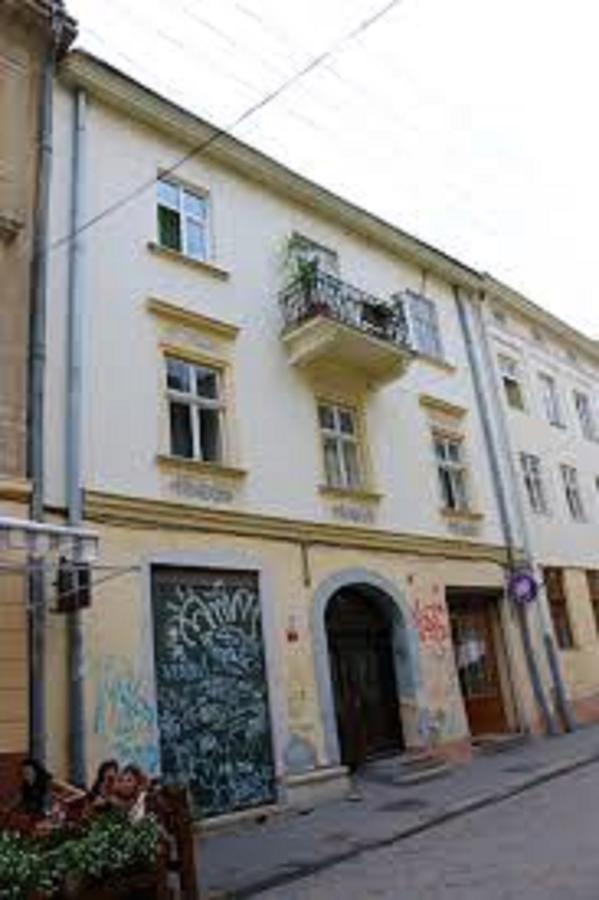 Квартира Подобово Біля Площі Ринок Вулиця Староєврейська 17 Lviv Exterior photo
